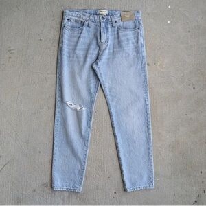 Men's Light Blue Jeans